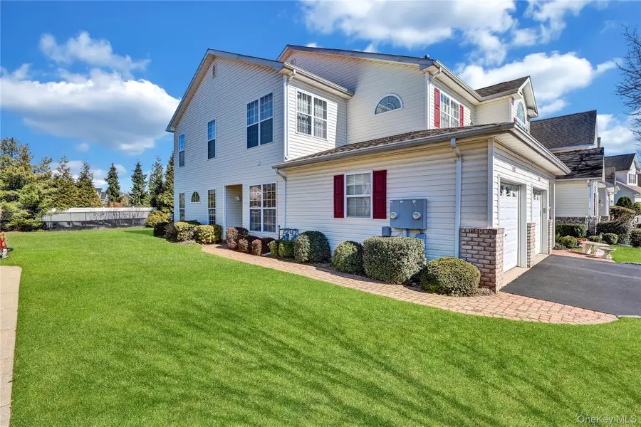 85 Constantine 85 Constantine Way, Mount Sinai, NY 11766 - #2