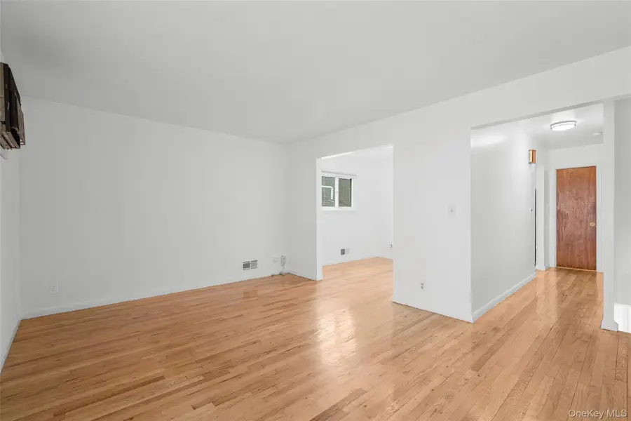 34 Lockwood Avenue, Yonkers, NY 10701 - #3