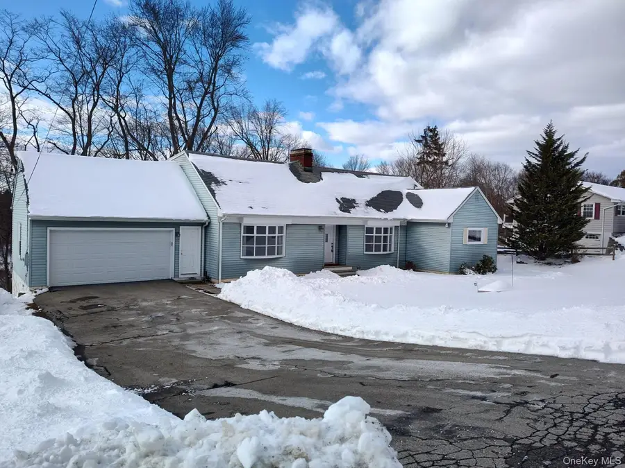 52 Clover Hill Drive, Poughkeepsie, NY 12603 - #2