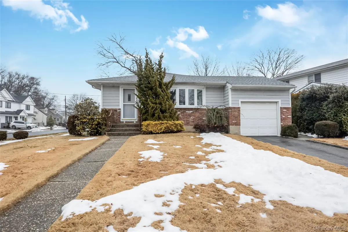 101 Franklin Street, Massapequa Park, NY 11762 - #1