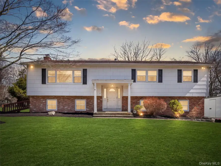 8 Hampton Road, Airmont, NY 10901 - #3