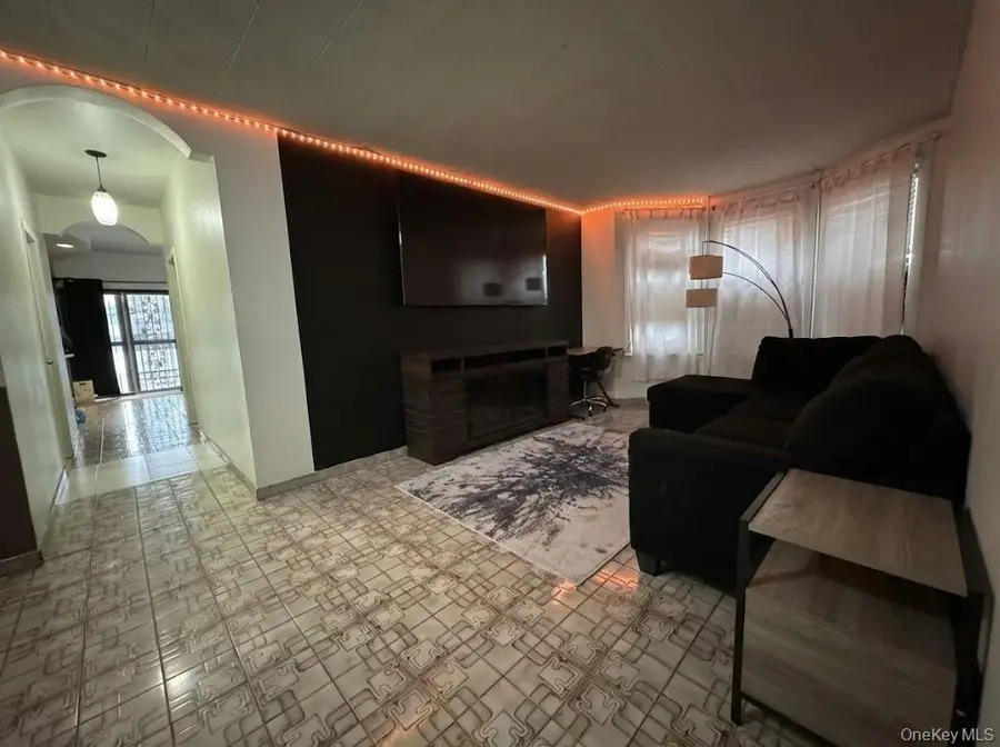 60-59 69th Street, Maspeth, NY 11378 - #3