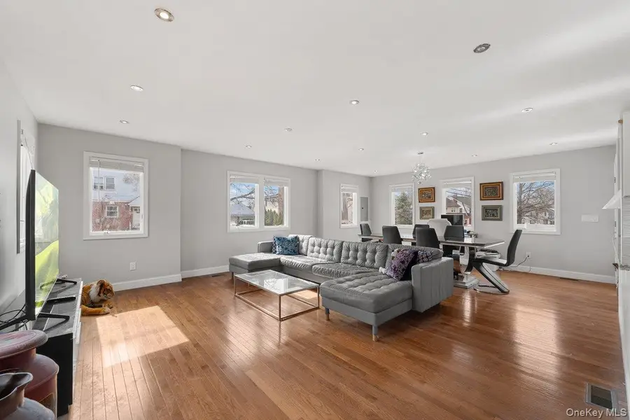 1136 W Broadway, Hewlett, NY 11557 - #3