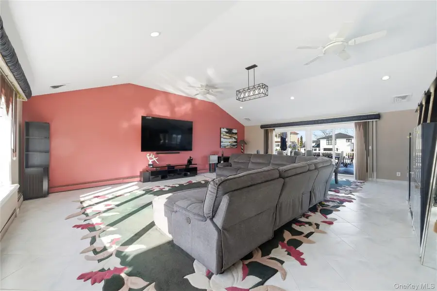 14 Club Drive, Massapequa, NY 11758 - #3