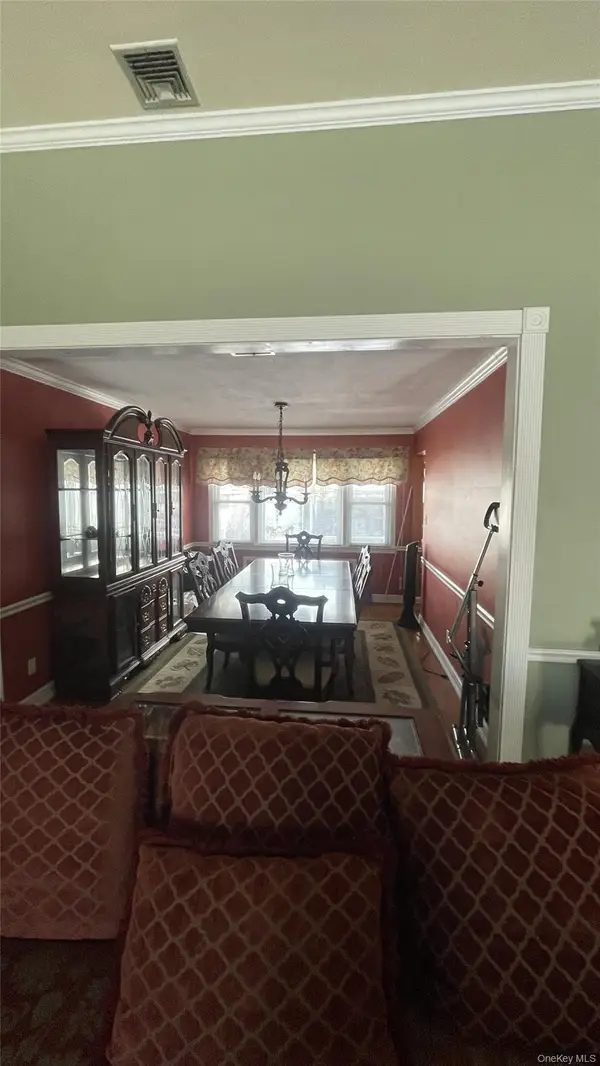 1070 Cramer Court, North Baldwin, NY 11510