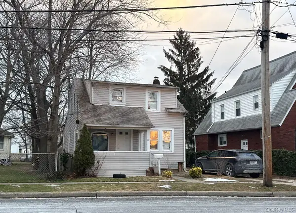 30 Pierson Avenue, Hempstead, NY 11550