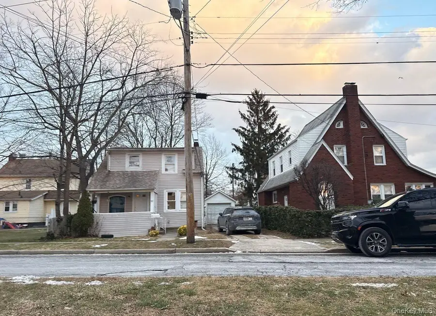 30 Pierson Avenue, Hempstead, NY 11550 - #3