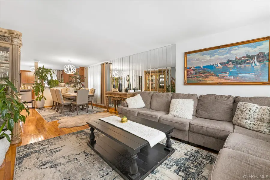 204 Sommer Avenue, Staten Island, NY 10314 - #2