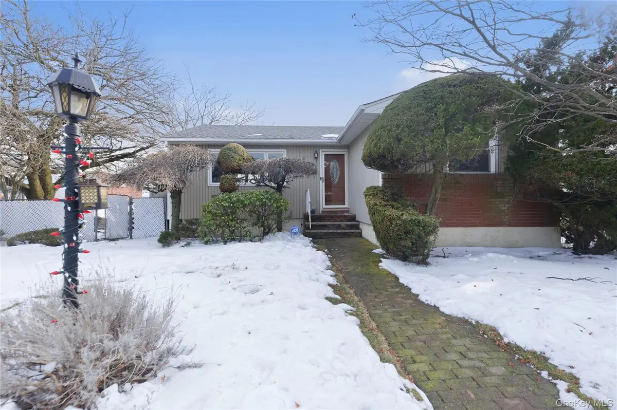 3 Archer Street, Freeport, NY 11520 - #1