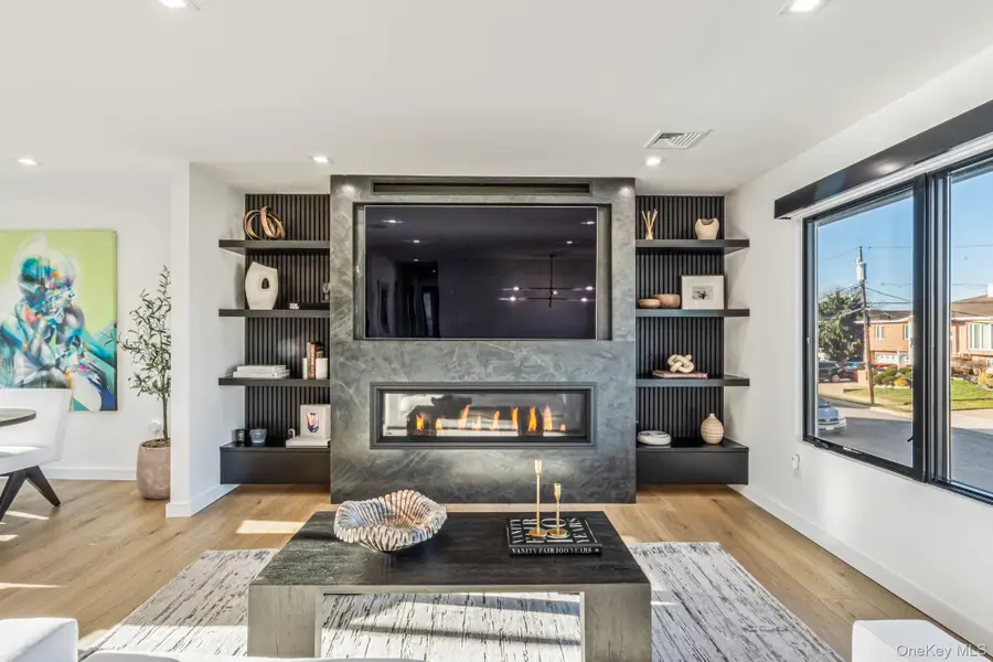 3000 Holiday Park Drive, Merrick, NY 11566 - #3