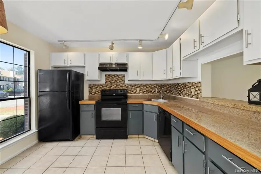 19 Moore Lane #11B, Washingtonville, NY 10992 - #3