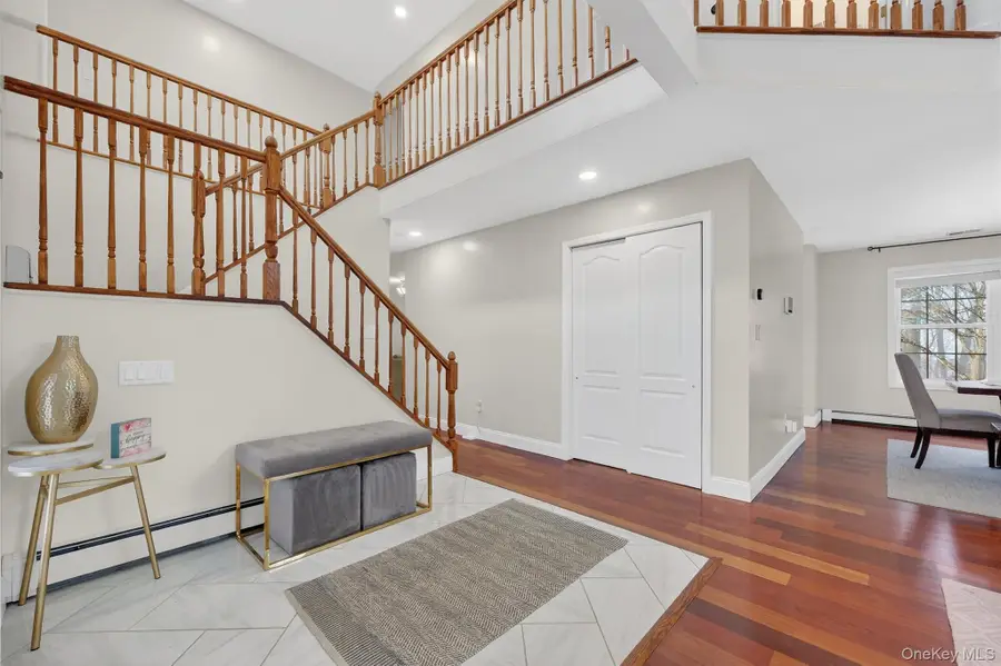 3158 Stoneleigh Court, Yorktown Heights, NY 10598 - #3