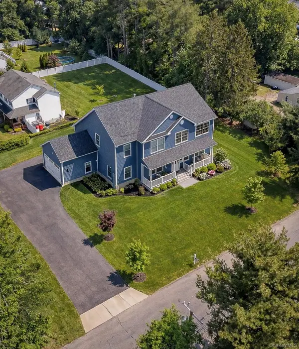 85 N Howell Avenue, Centereach, NY 11720