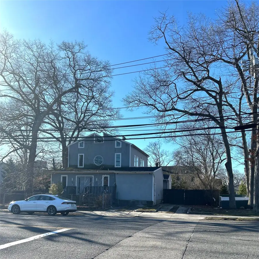 90 Jerusalem Avenue, Massapequa, NY 11758 - #3
