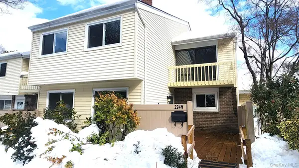 224 H Springmeadow Drive #H, Holbrook, NY 11741