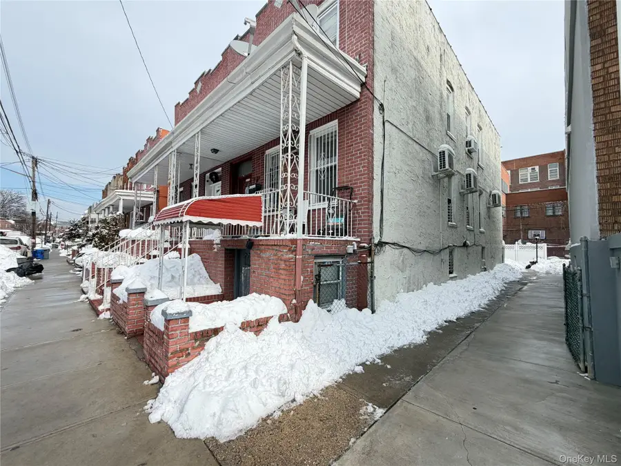 54-35 69th Lane, Maspeth, NY 11378 - #3
