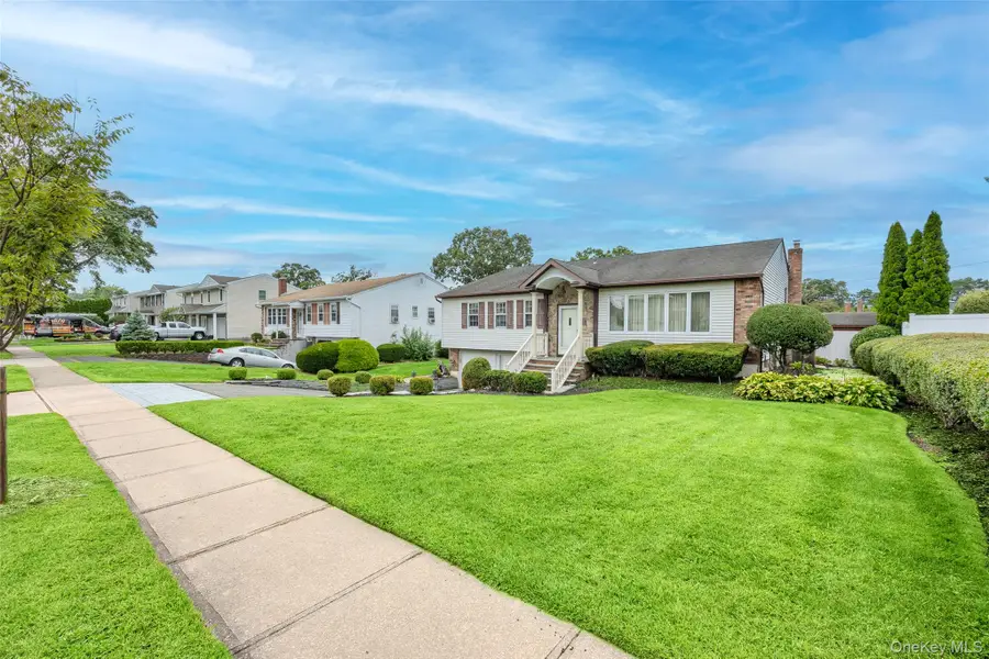 3 Louis Place, Nesconset, NY 11767 - #2