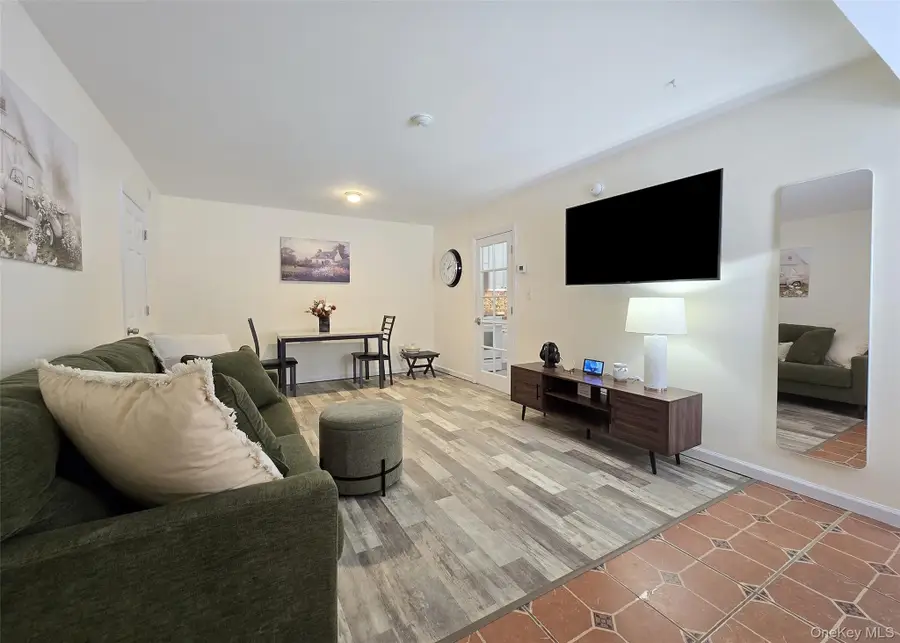 11 Navajo Court #11, Coram, NY 11727 - #3