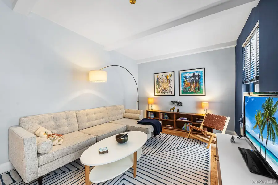 350 Cabrini Boulevard #3M, New York, NY 10040 - #2