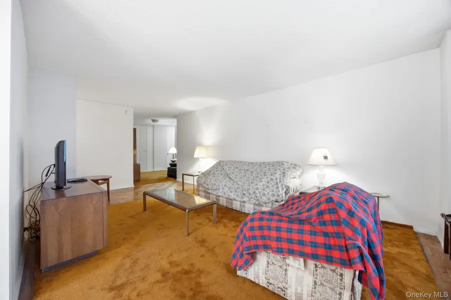 300 E 40th Street #4T, Manhattan, NY 10016 - #3