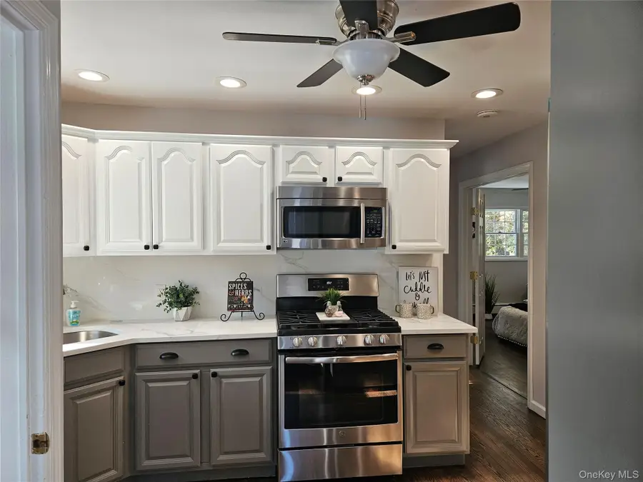 211 Iceland Drive, South Huntington, NY 11746 - #3