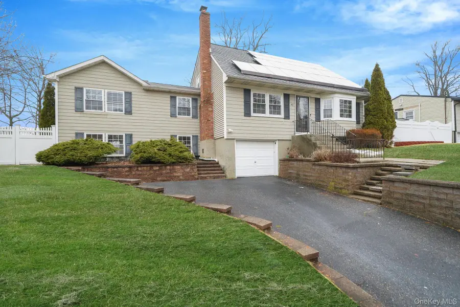 92 Hawthorne Road, Kings Park, NY 11754 - #2