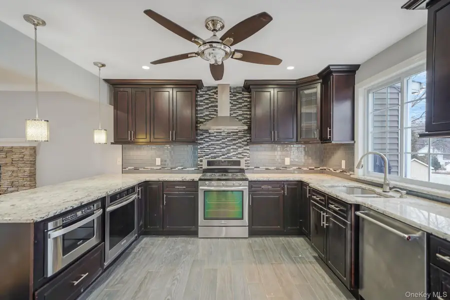 92 Hawthorne Road, Kings Park, NY 11754 - #3