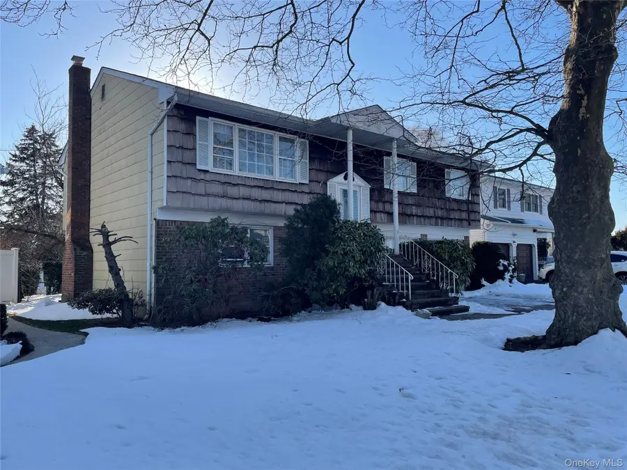 840 Robin Court, Baldwin, NY 11510 - #2