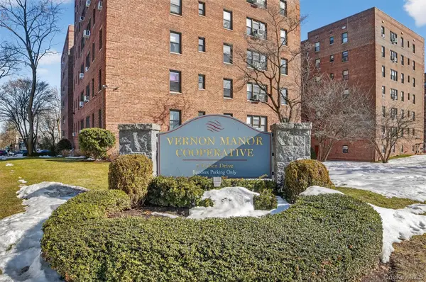 2 Fisher Drive #318, Mount Vernon, NY 10552