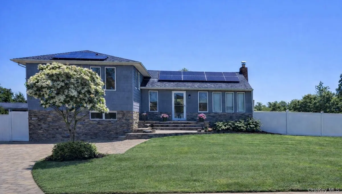 3938 Arthur Avenue N, Seaford, NY 11783 - #1