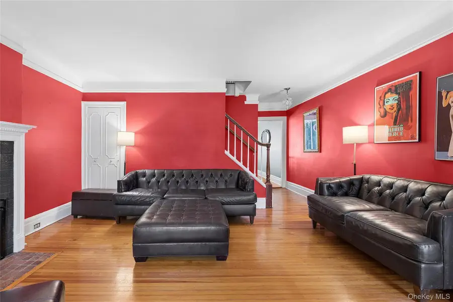 46 Slocum Crescent, Forest Hills, NY 11375 - #3