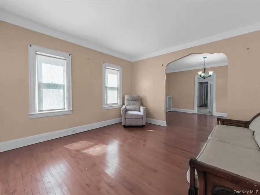 102-34 Van Wyck Expressway S, South Richmond Hill, NY 11419 - #3