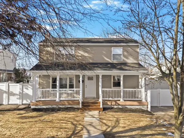 2409 Lindy Road, Westbury, NY 11590