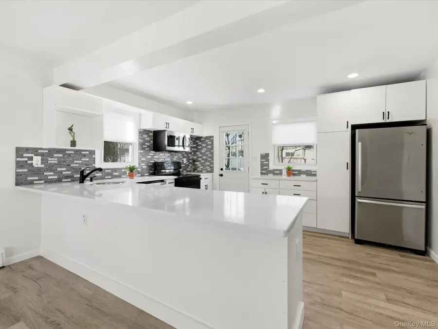 2409 Lindy Road, Westbury, NY 11590 - #2