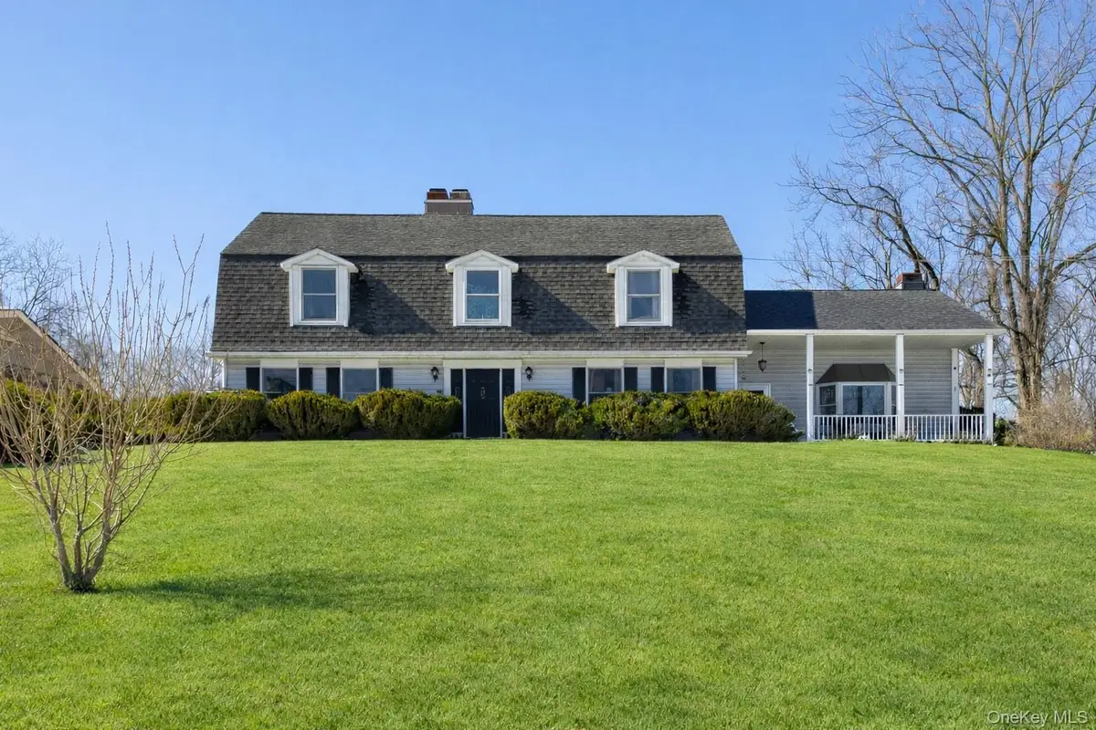 40 Ireland Drive, Poughkeepsie, NY 12603 - #1