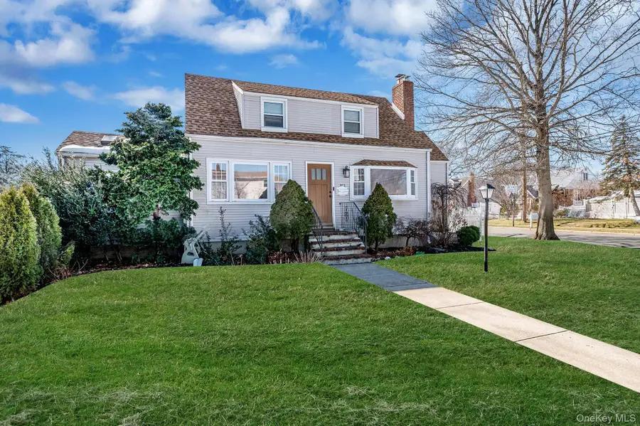 1972 Russell Street, North Bellmore, NY 11710 - #3