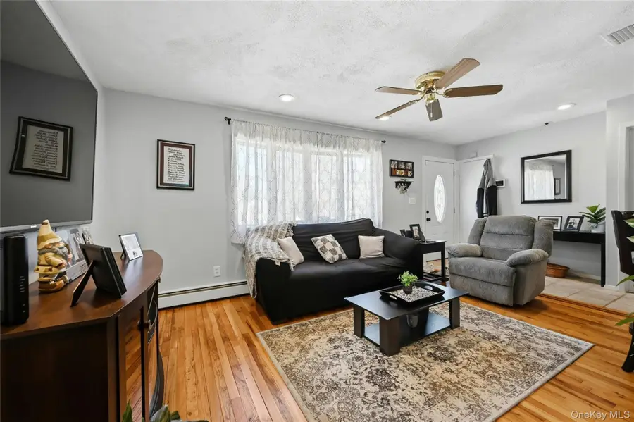 210 Bellerose Avenue, East Northport, NY 11731 - #3