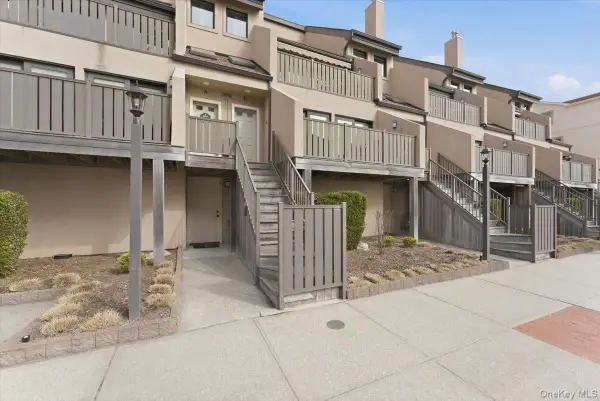 379 W Broadway #B, Long Beach, NY 11561