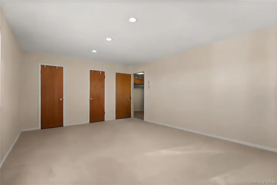 534 Bedford Avenue #A2, Bellmore, NY 11710 - #2