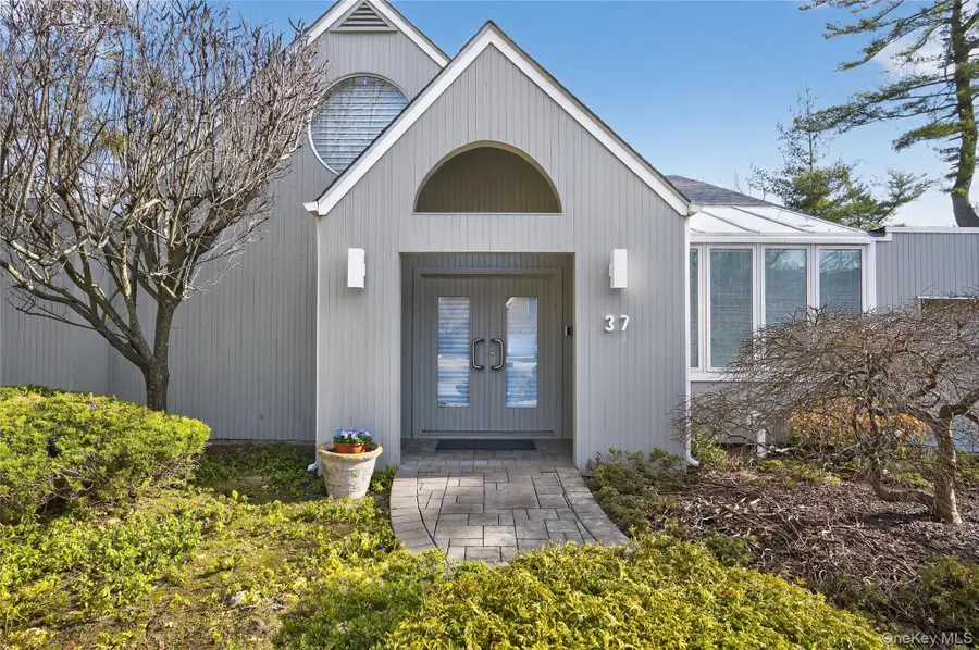 37 Shelter Lane, Roslyn Heights, NY 11577 - #3