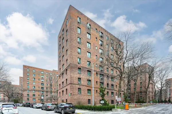 1503 Metropolitan Avenue #5A, Bronx, NY 10462