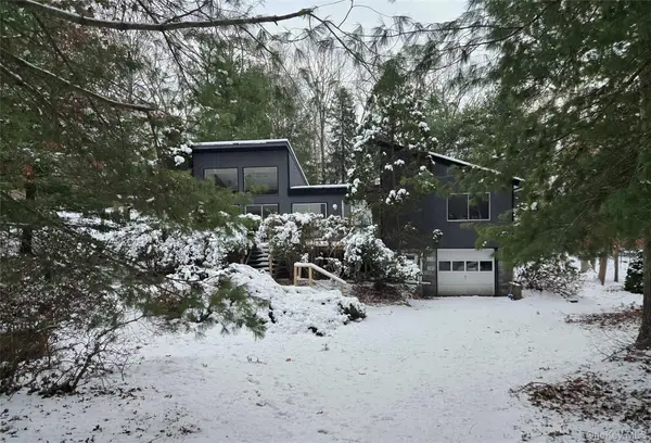 5 Cattalo Circle, East Hampton, NY 11937