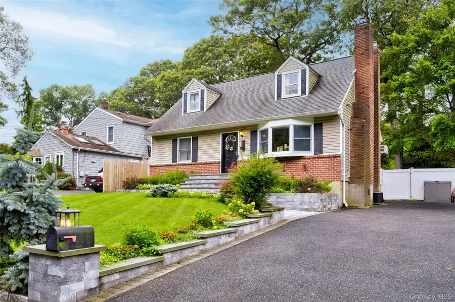 31 Circle Drive, East Northport, NY 11731 - #2