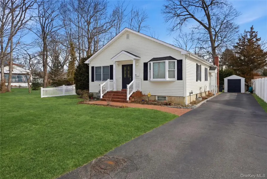 43 Ridgeway Boulevard, Bay Shore, NY 11706 - #2