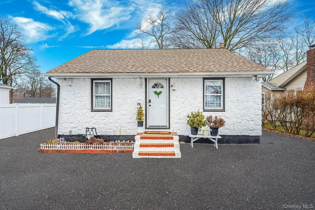 26 Smith Street, Amityville, NY 11701 - #1