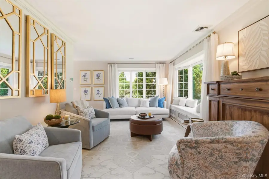 36 Bay Drive E, Huntington, NY 11743 - #3