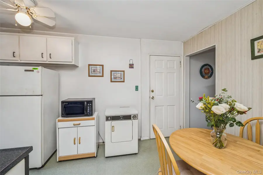 2537 Jerusalem Avenue #2J, North Bellmore, NY 11710 - #3