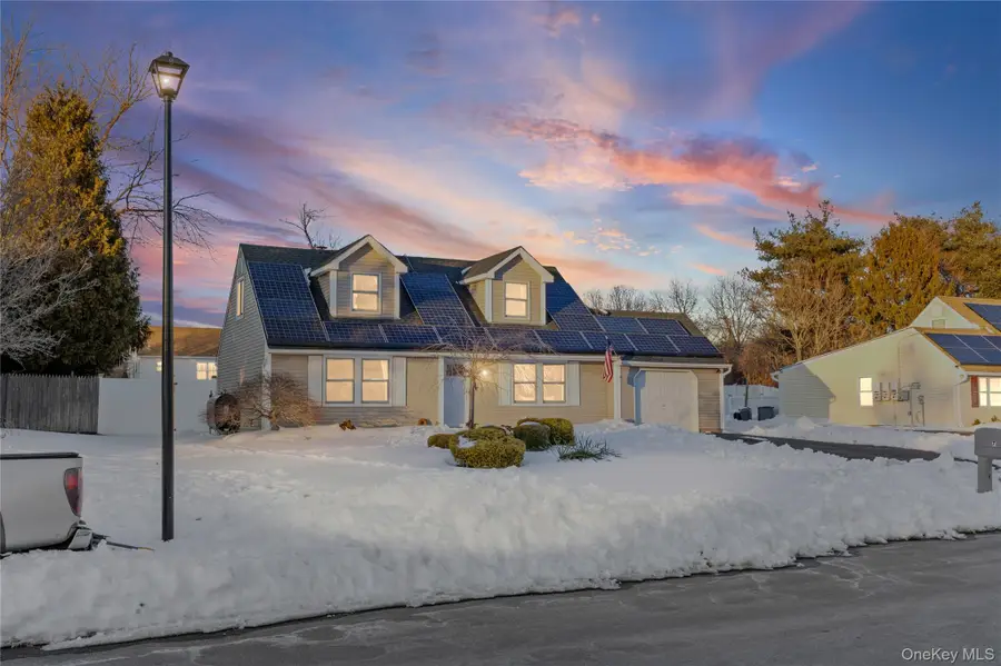 7 Woodbrook Drive, Ridge, NY 11961 - #2