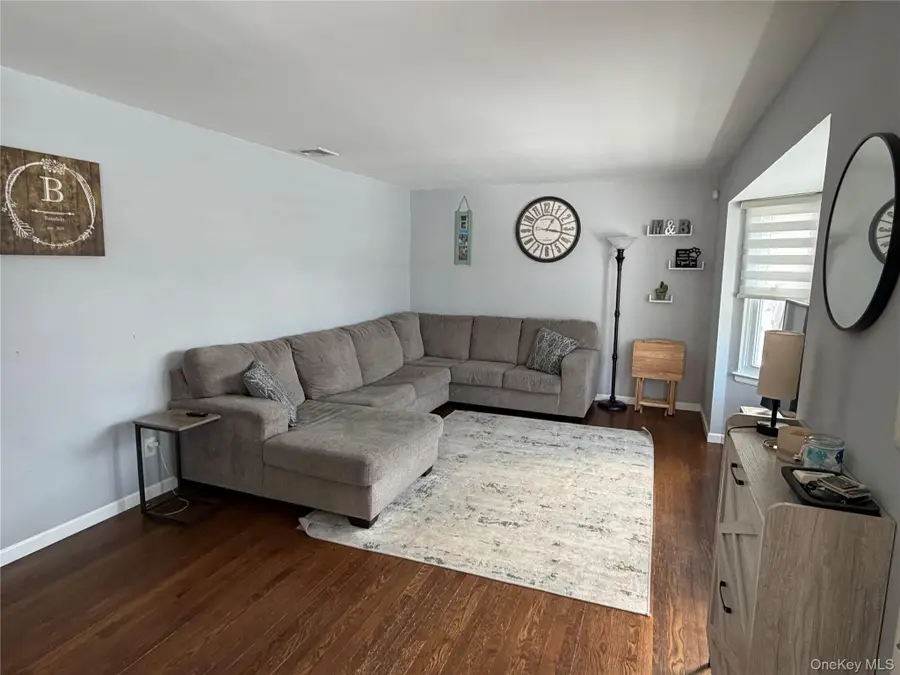 57 Pebble Lane, Deer Park, NY 11729 - #3