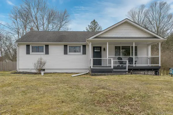 282 Stone School House Road, Bloomingburg, NY 12721